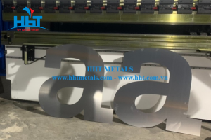 Cắt chữ CNC Nhôm - HHT Metals