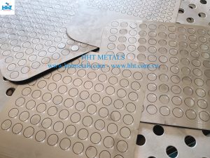 Cắt laser inox theo yêu cầu - HHT Metals