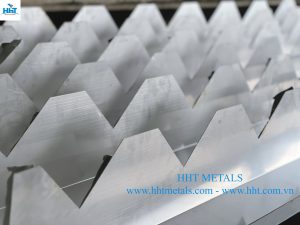 Gia công thanh la inox - HHT Metals