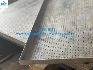 Gia công trần nhôm đục lỗ theo yêu cầu