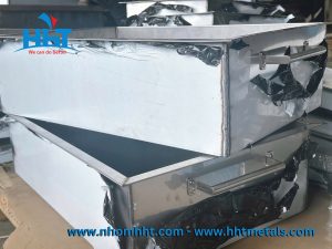 Gia công khay inox có quai nắm - HHT Metals