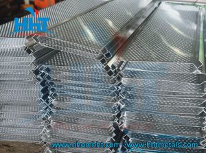 Mặt dựng kim loại đục lỗ - HHT Metals