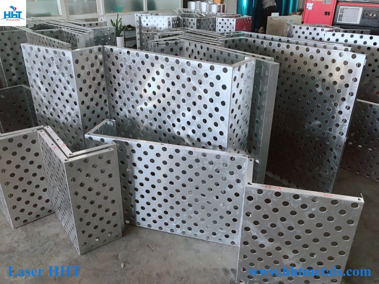 Tấm ốp nhôm CNC đục lỗ 
