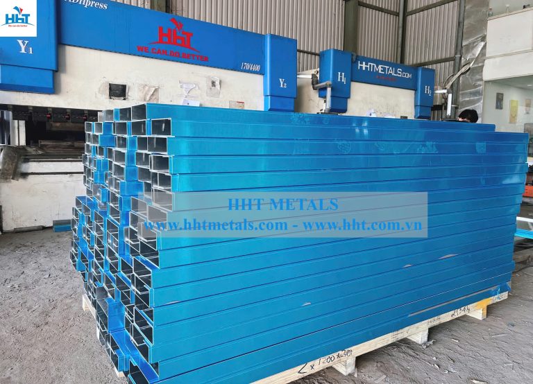 Gia công tấm ốp nhôm Solid theo yêu cầu