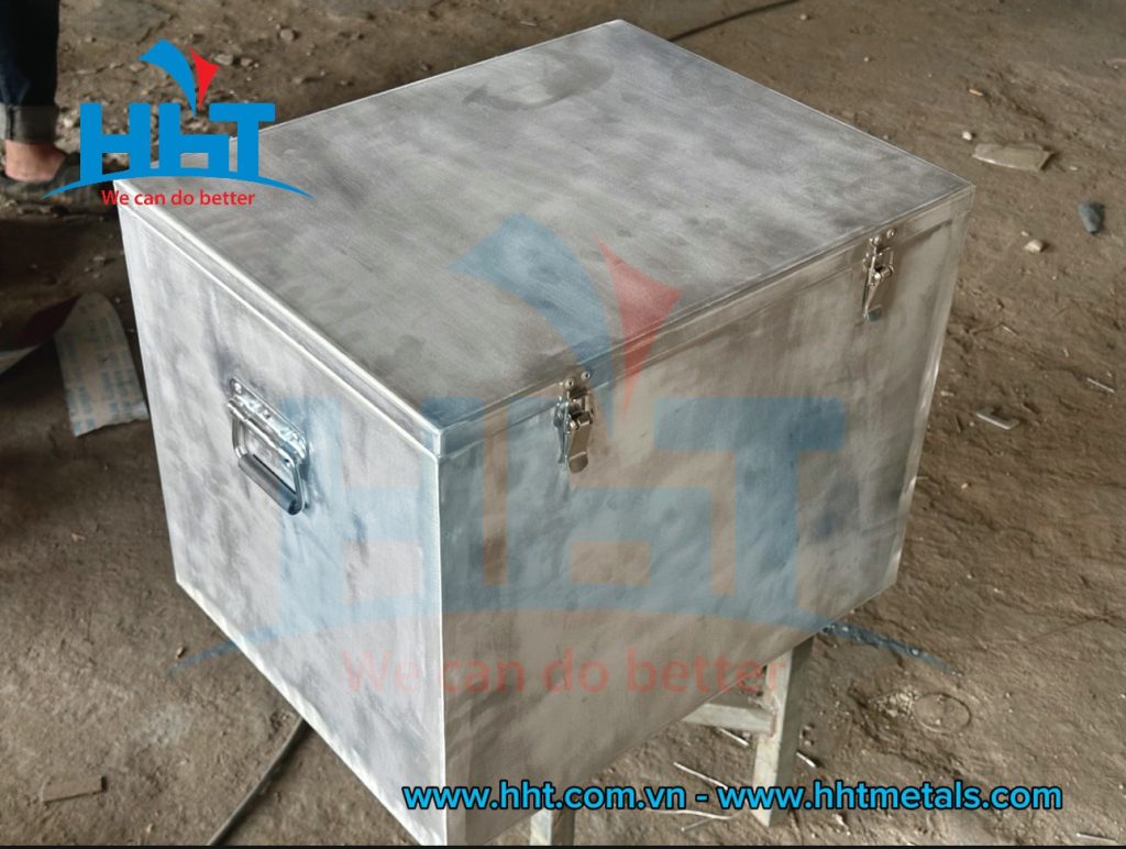 Gia công khung nhôm, vách nhôm, hộp nhôm giá rẻ - HHT Metals