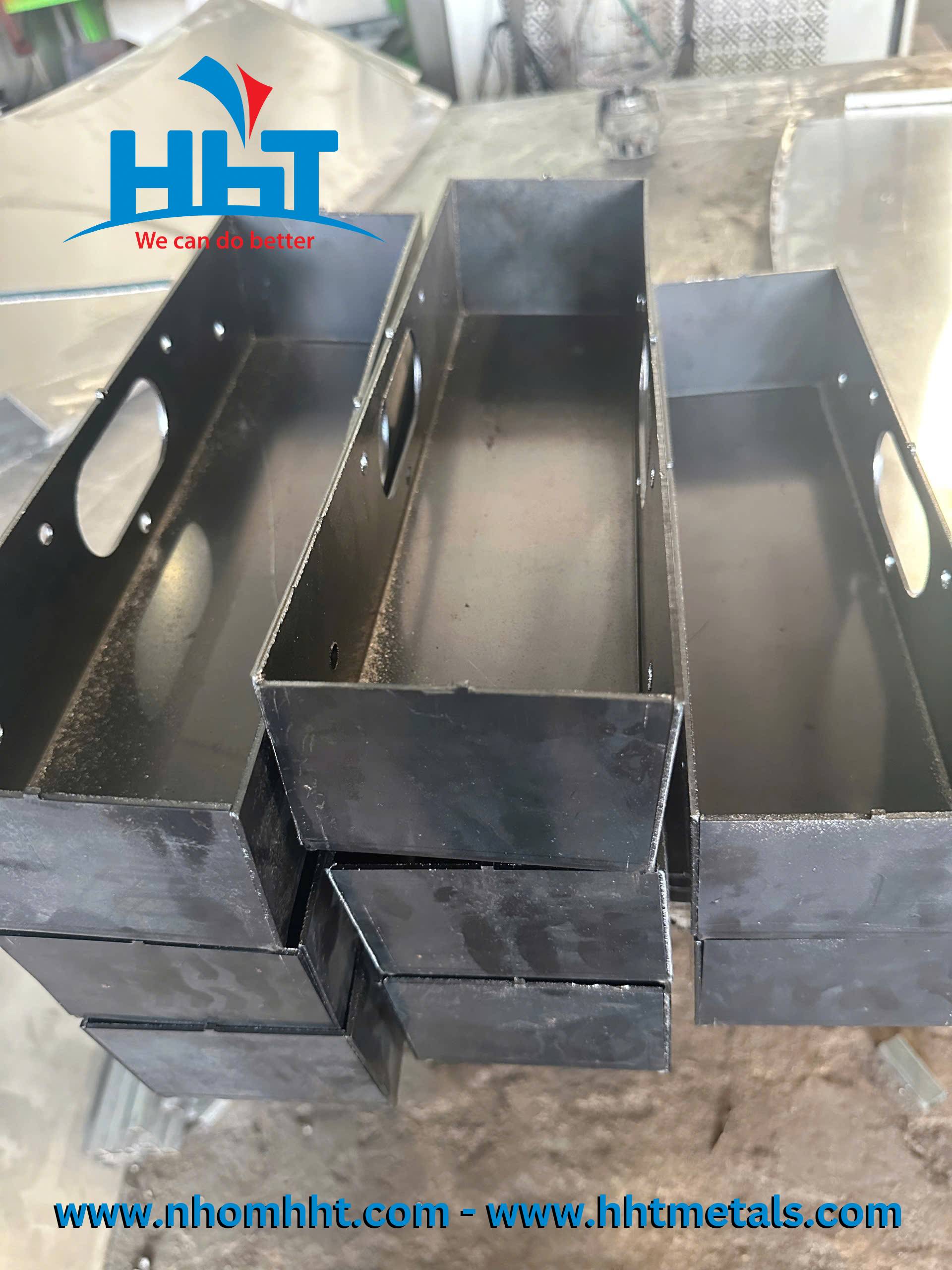 Cắt laser, hàn thép