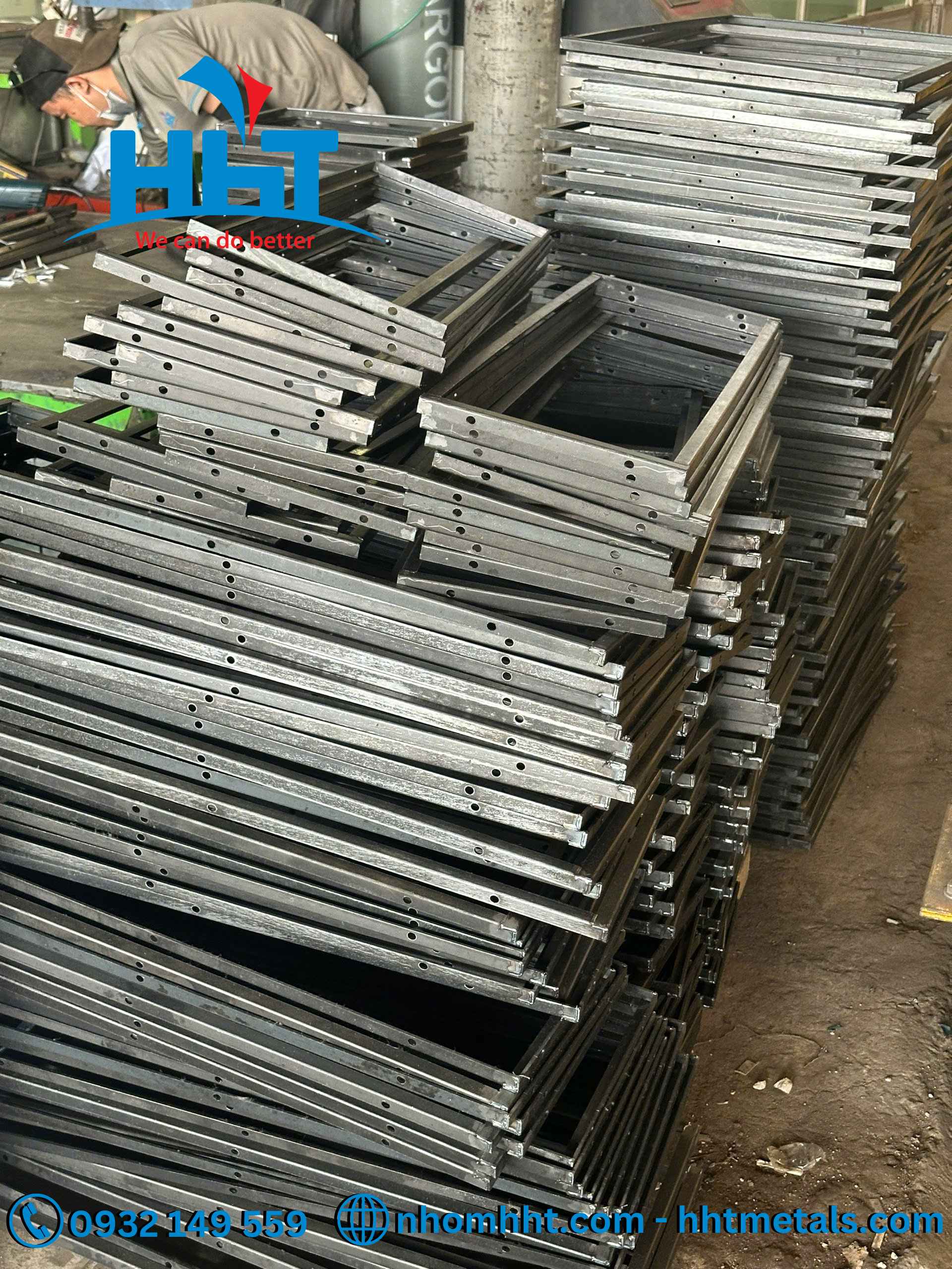 Cắt, chấn hàn,..- thép hht