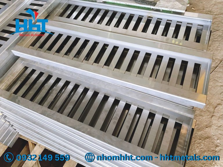 Gia công máng thoát nước inox theo yêu cầu